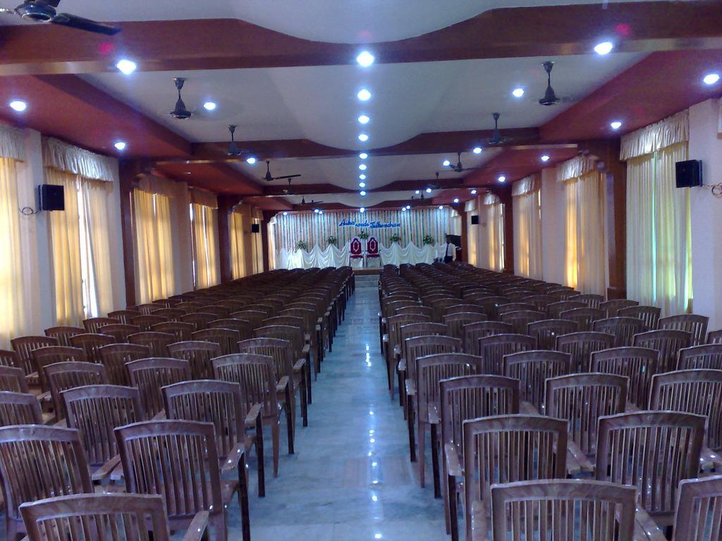 Kpm Regency Palakkad Exterior foto